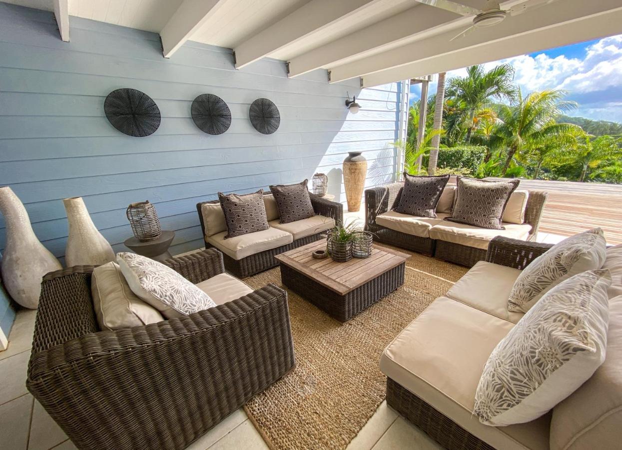 Appartement Red Coconut Self-Catering à Baie Lazare  Extérieur photo
